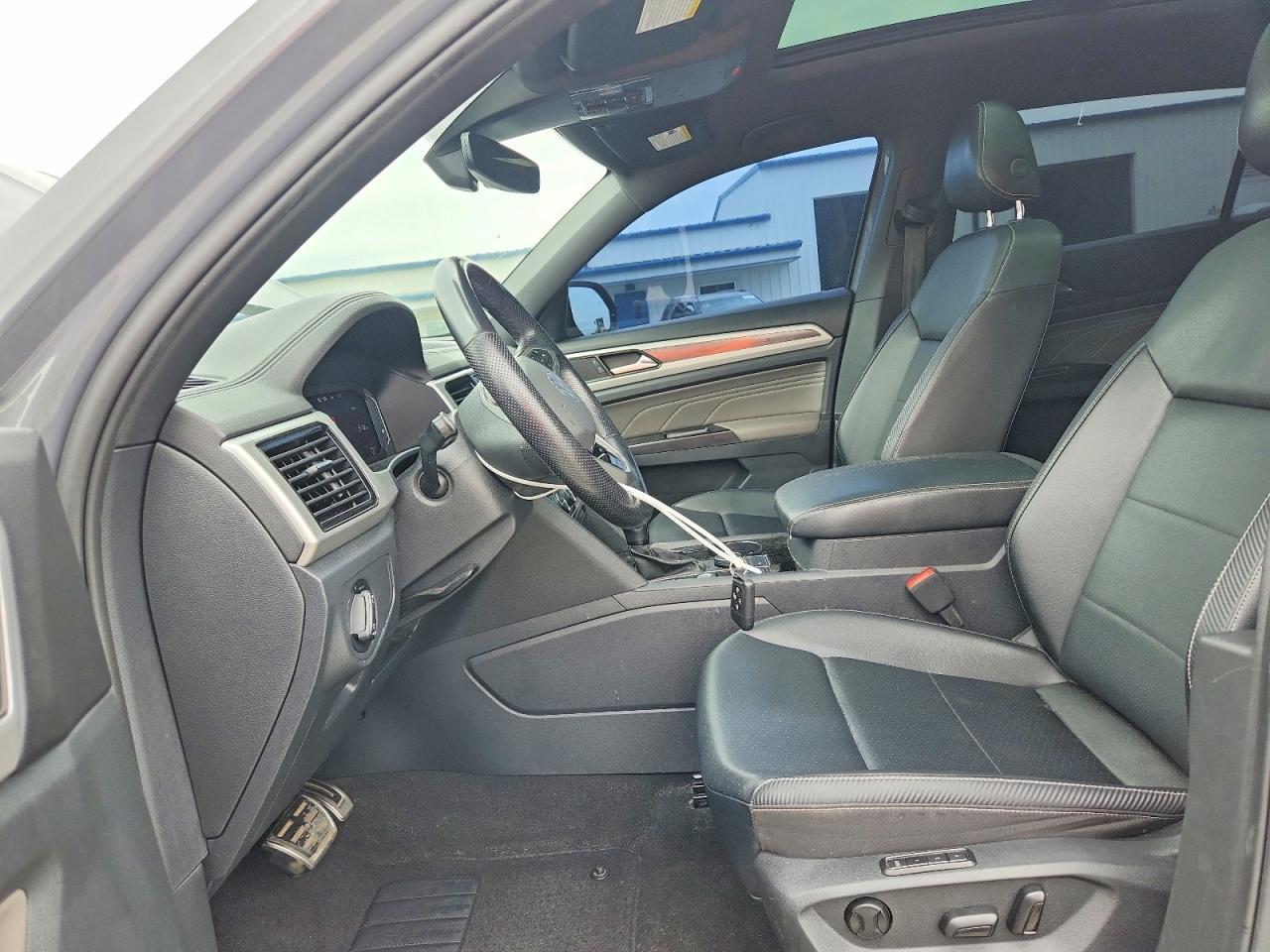 2021 Volkswagen Atlas Cross Sport Sel R-Line - zdjęcie 7