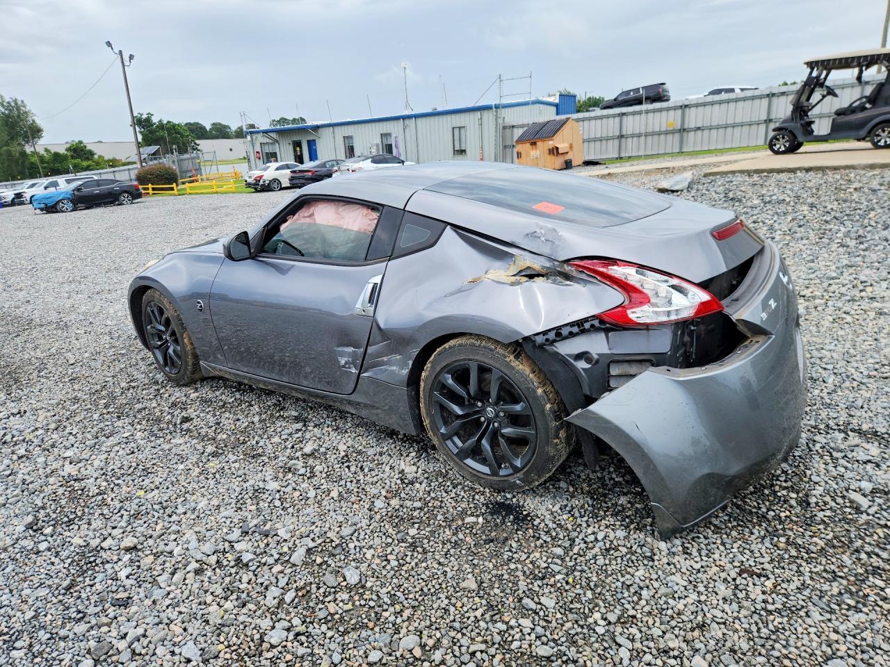 2017 Nissan 370Z Base - zdjęcie 2
