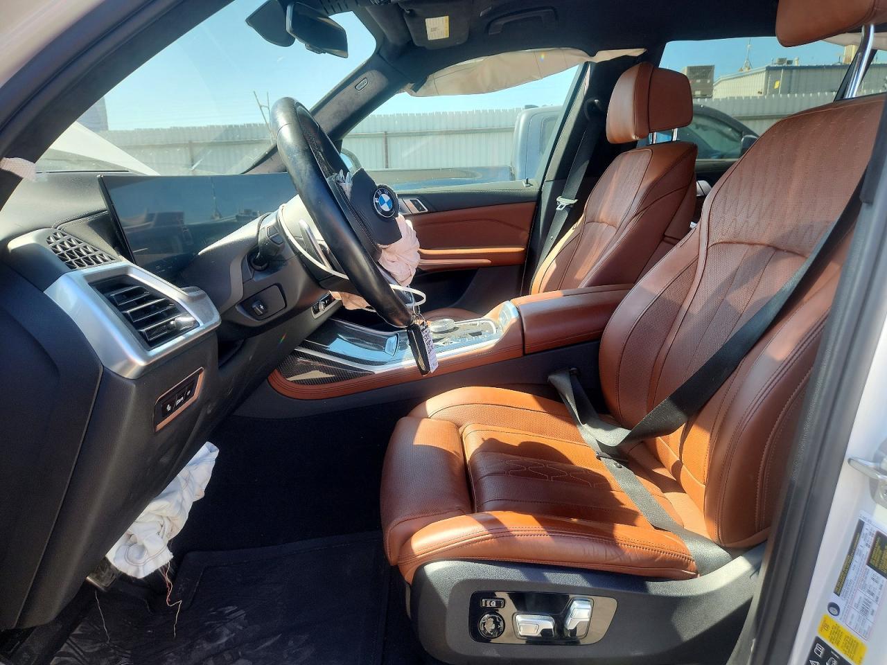 2024 BMW X7 M60I - zdjęcie 7