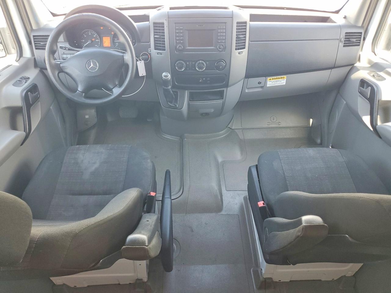 2017 Mercedes-Benz Sprinter 2500 - zdjęcie 8