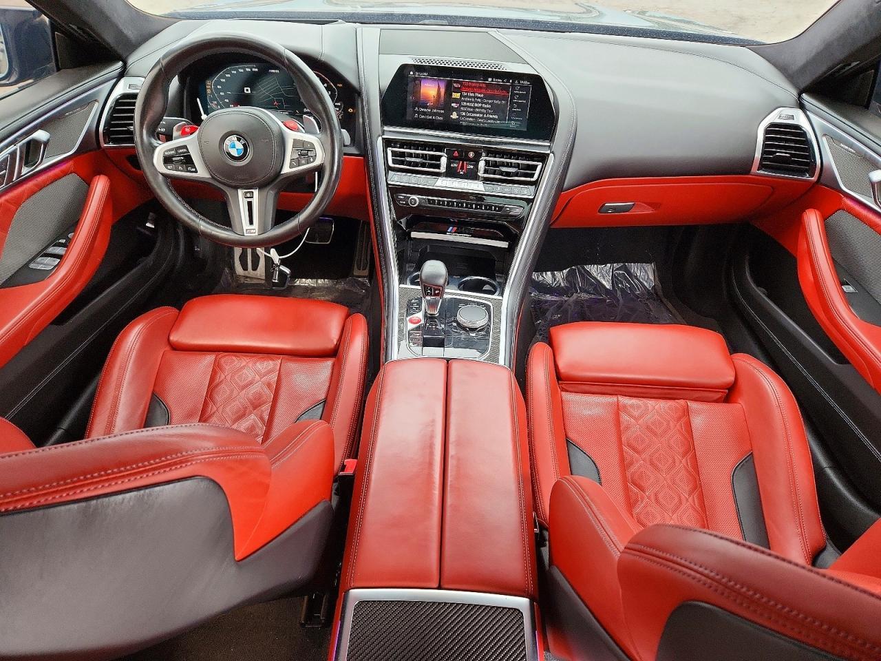 2022 BMW M8 - zdjęcie 8