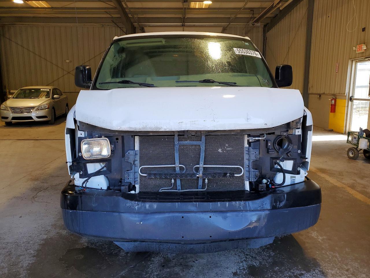 2014 Chevrolet Express G2500 - zdjęcie 5