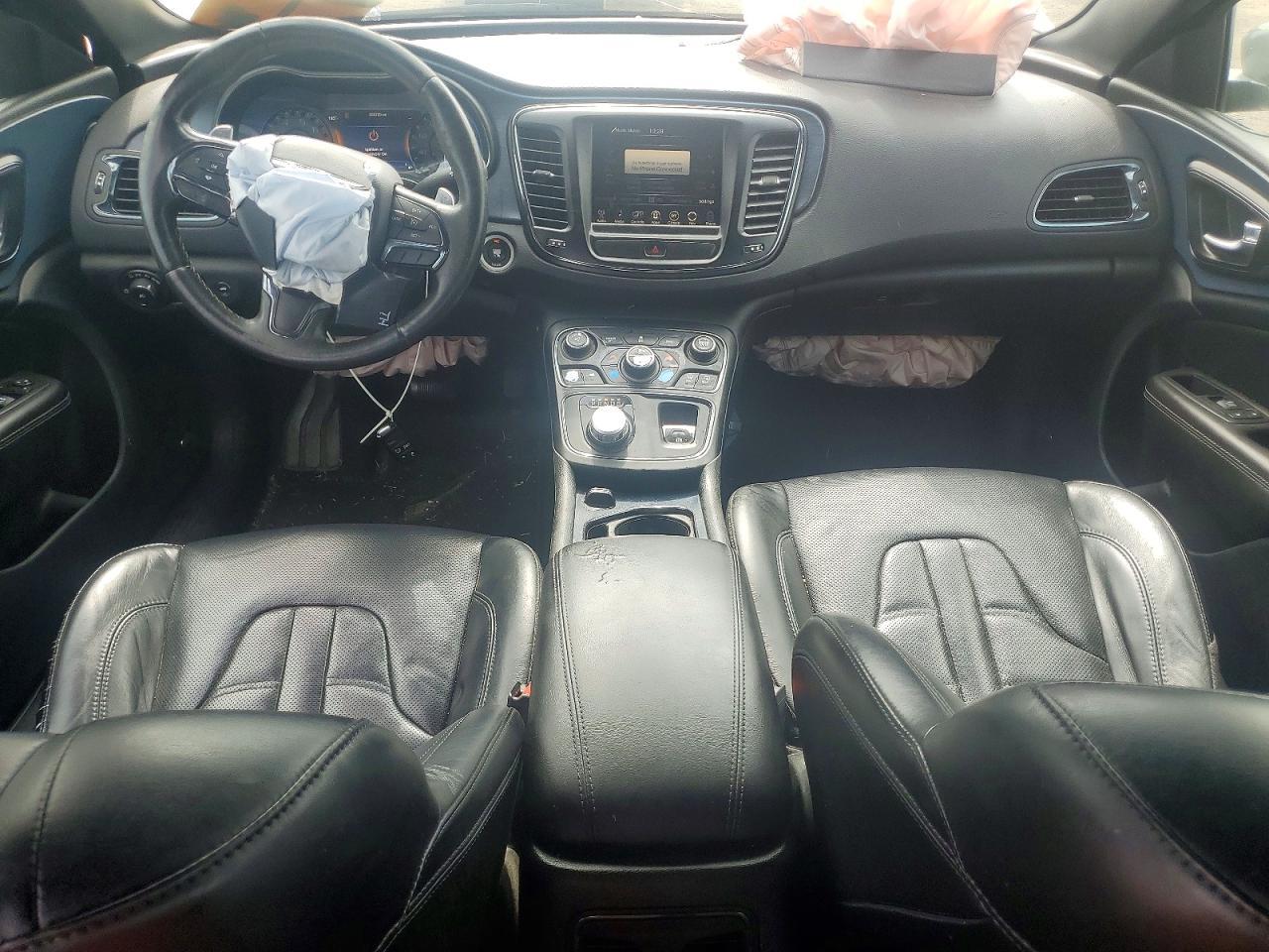 2015 Chrysler 200 S - zdjęcie 8