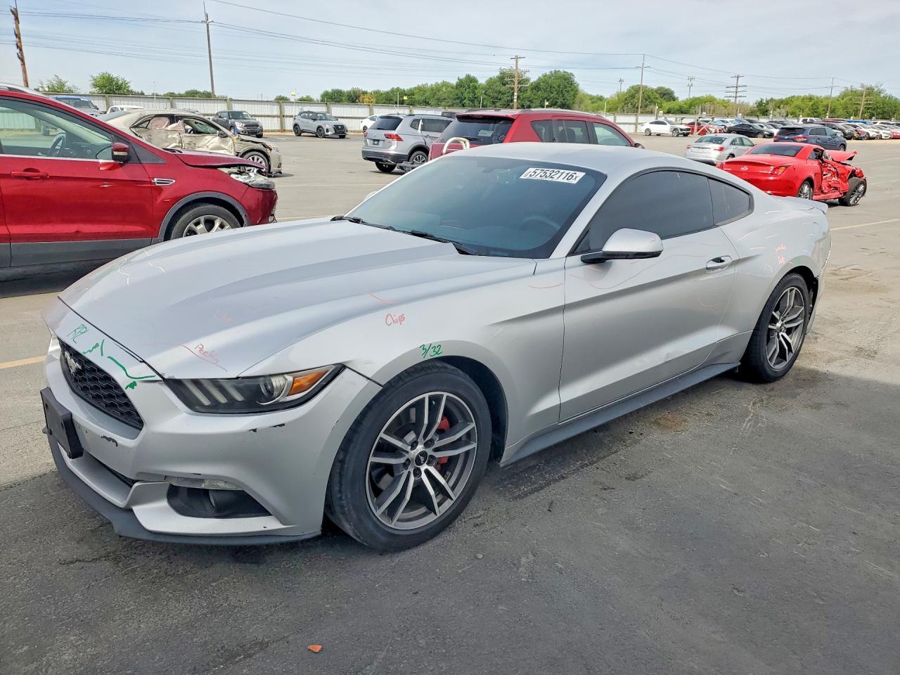 2016 Ford Mustang - zdjęcie główne
