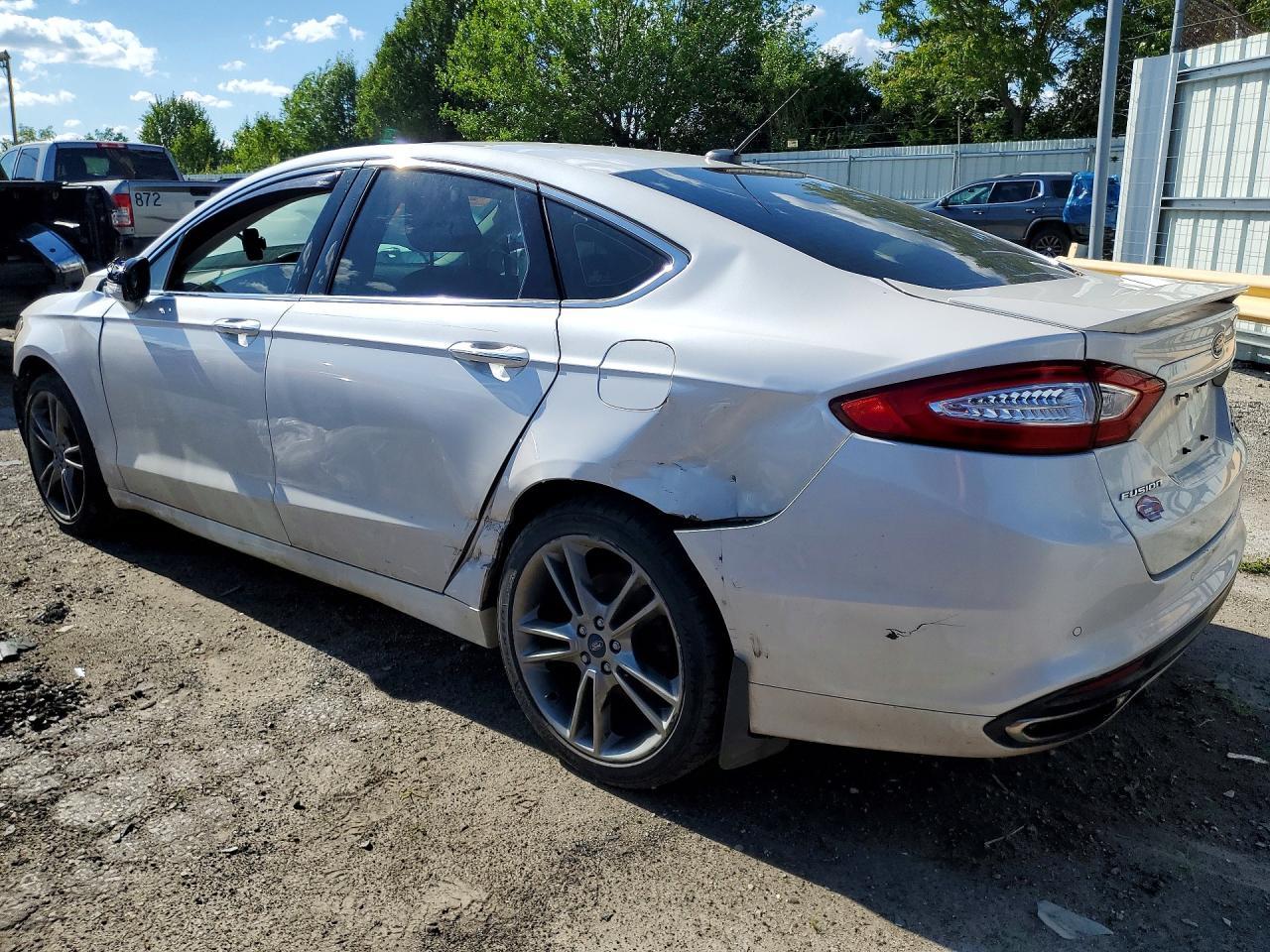 2015 Ford Fusion Titanium - zdjęcie 2