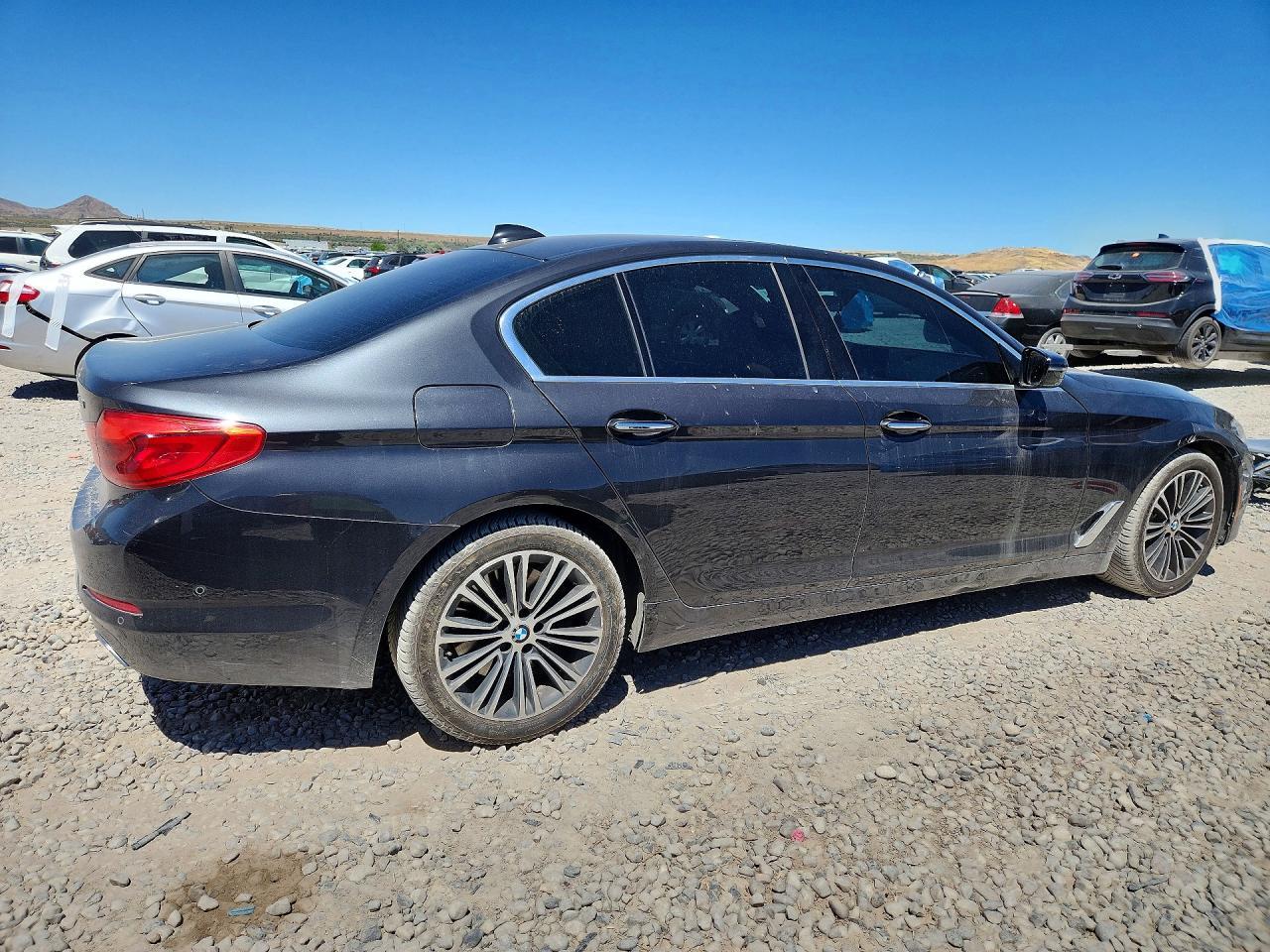 2017 BMW Seria 5 540i - zdjęcie 3