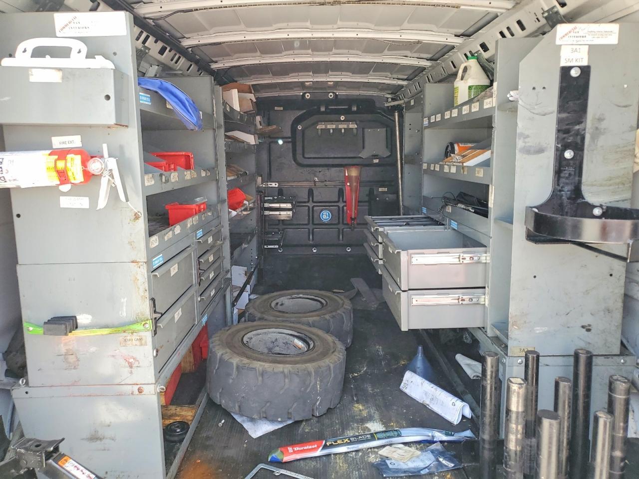 2019 Chevrolet Express G3500 - zdjęcie 10