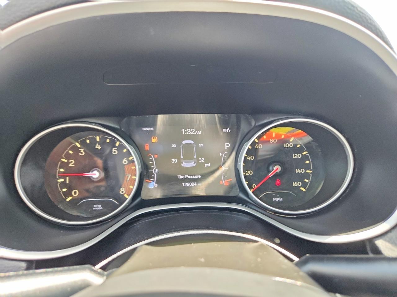 2020 Jeep Compass Latitude - zdjęcie 9