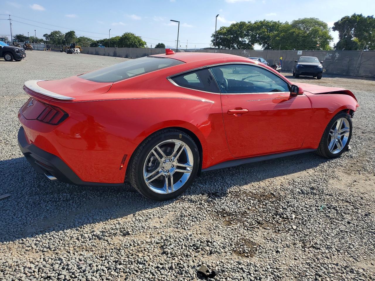 2026 Ford Mustang - zdjęcie 3