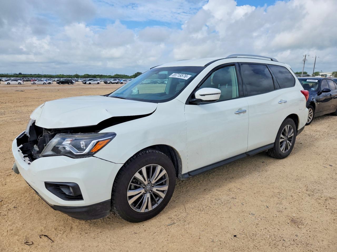 2018 Nissan Pathfinder Sv - zdjęcie główne