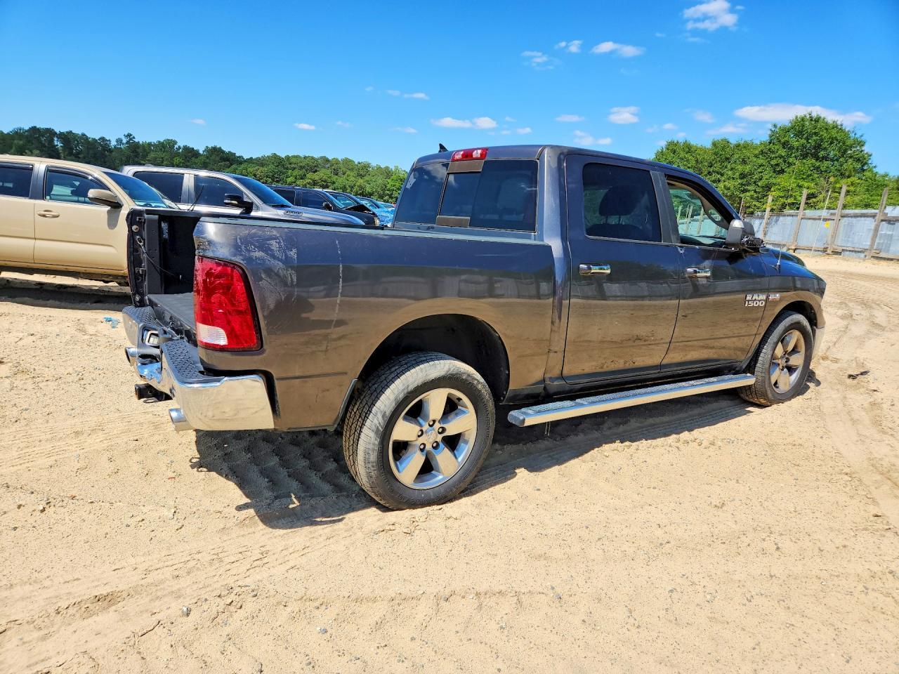 2017 Ram 1500 Slt - zdjęcie 3