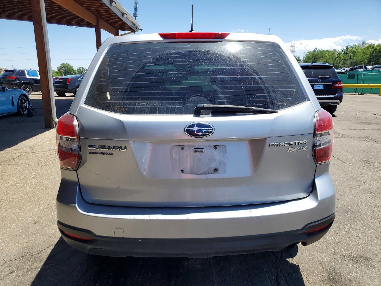 2014 Subaru Forester 2.5I - zdjęcie 6