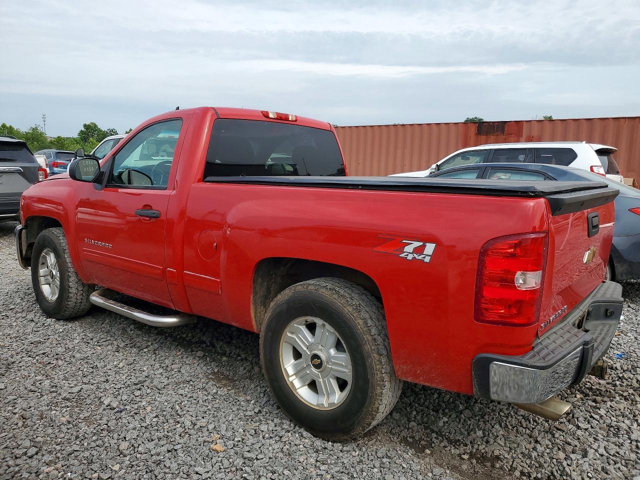 2013 Chevrolet Silverado K1500 Lt - zdjęcie 2