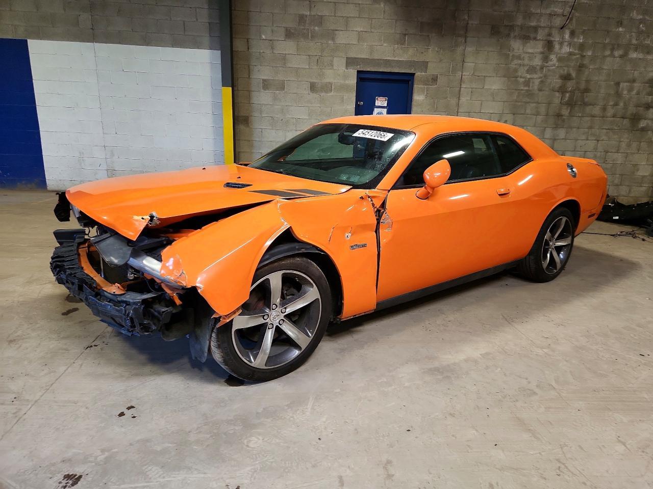 2014 Dodge Challenger Sxt - zdjęcie główne