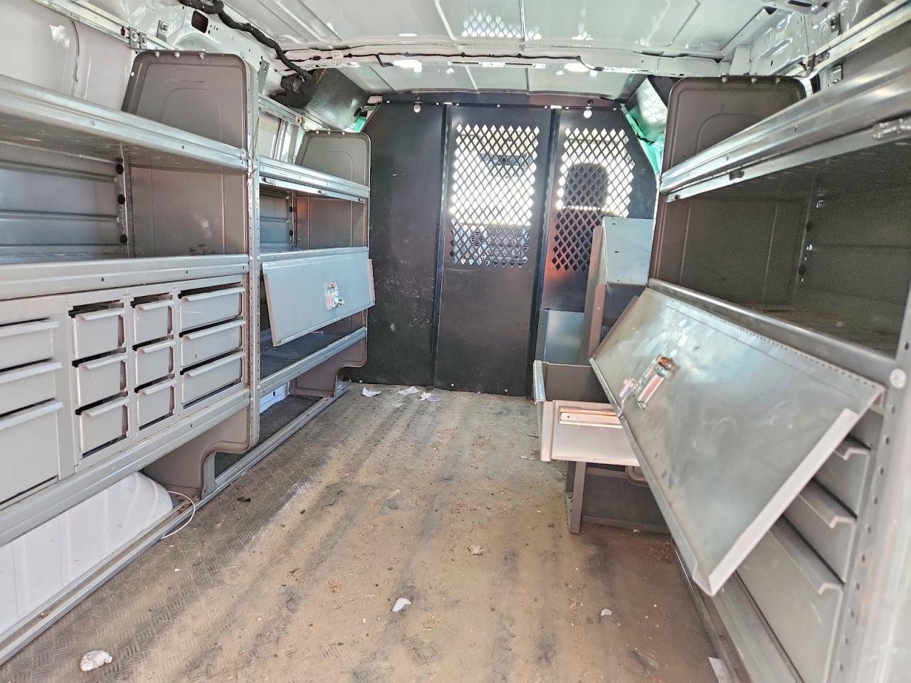 2022 Ford Transit T-250 - zdjęcie 10