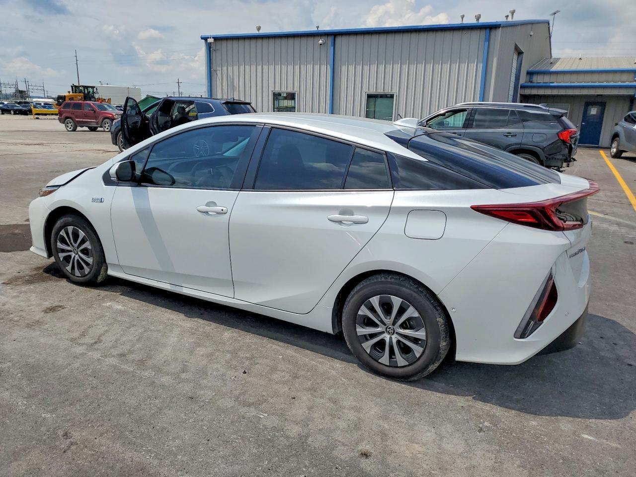 2022 Toyota Prius Prime Limited - zdjęcie 2