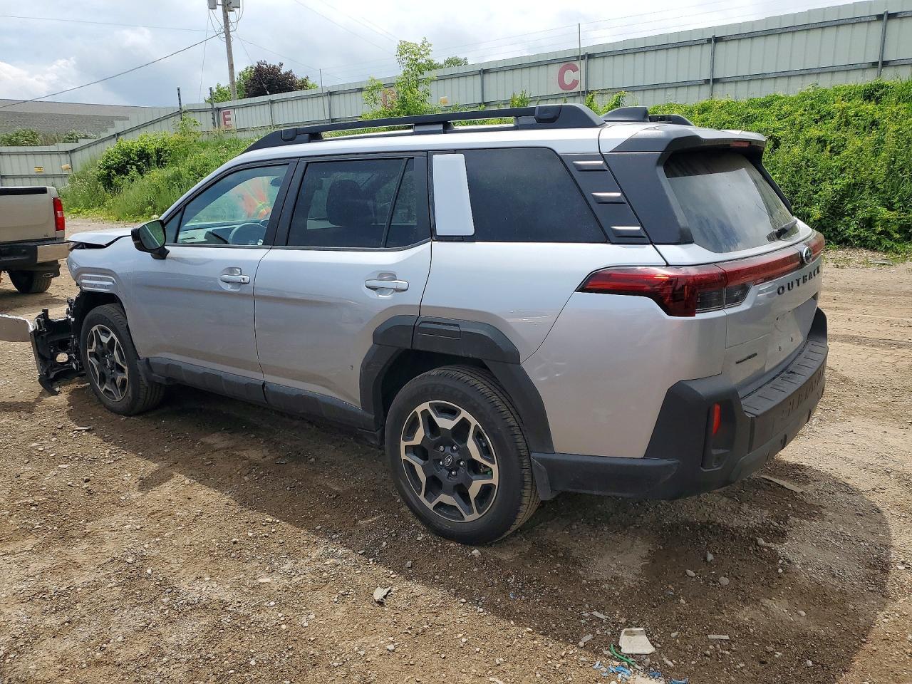 2026 Subaru Outback Touring - zdjęcie 2