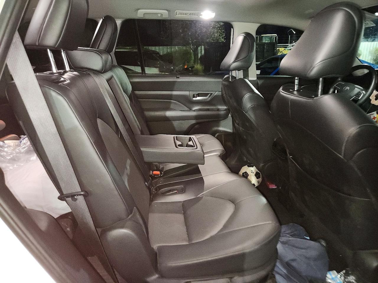 2024 Toyota Grand Highlander Xle - zdjęcie 11