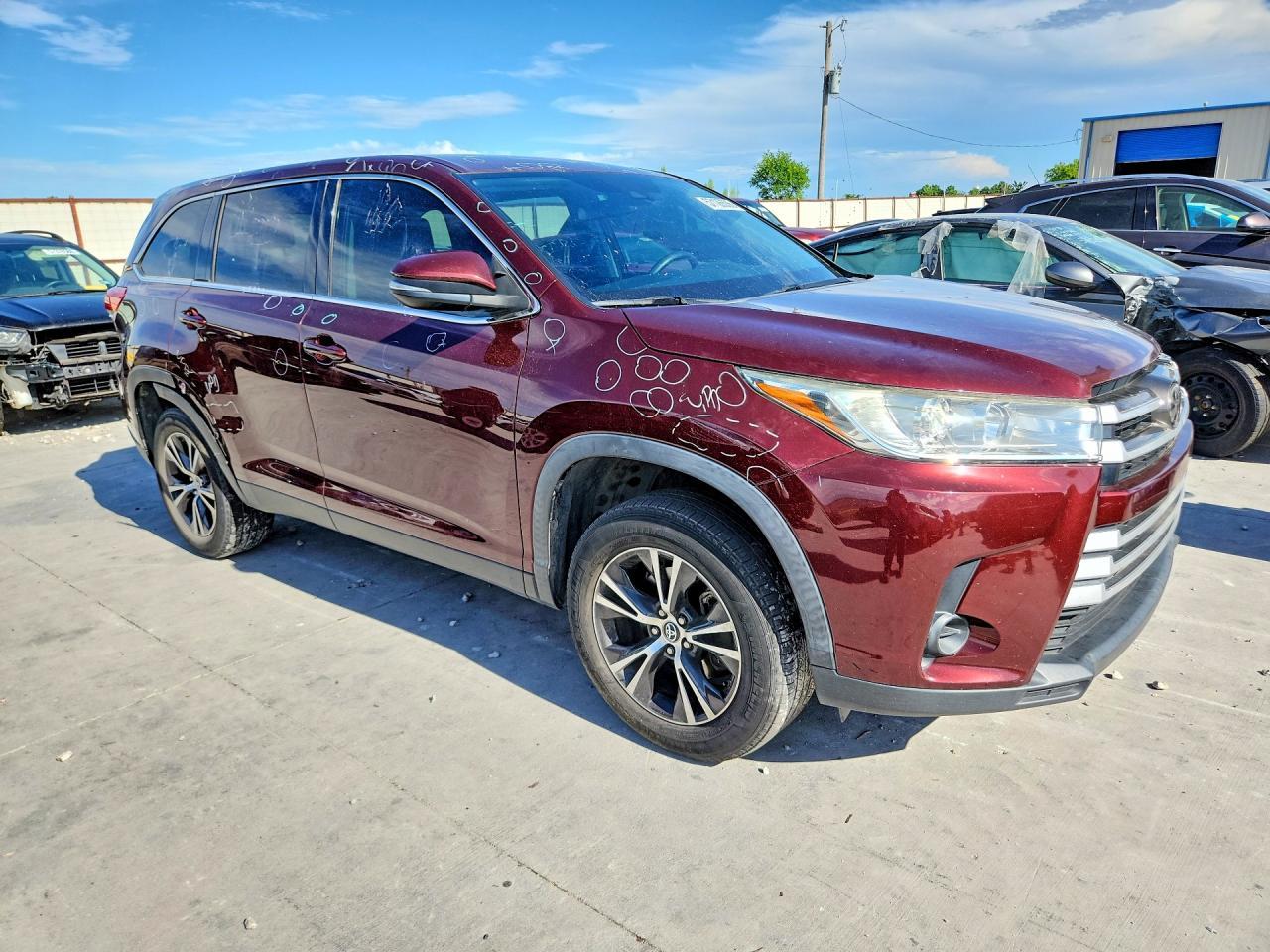 2019 Toyota Highlander Le - zdjęcie 4