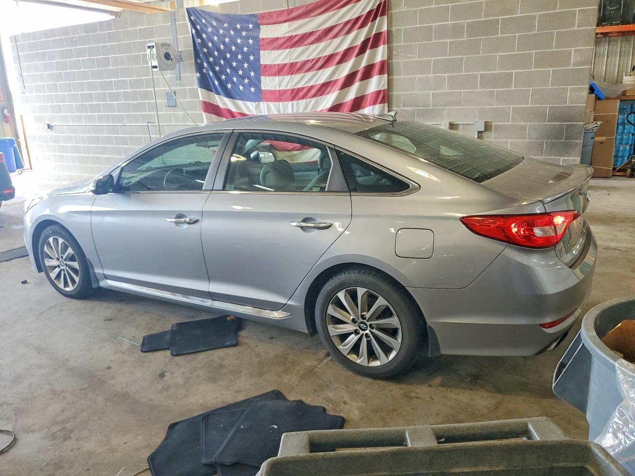 2017 Hyundai Sonata Sport - zdjęcie 2
