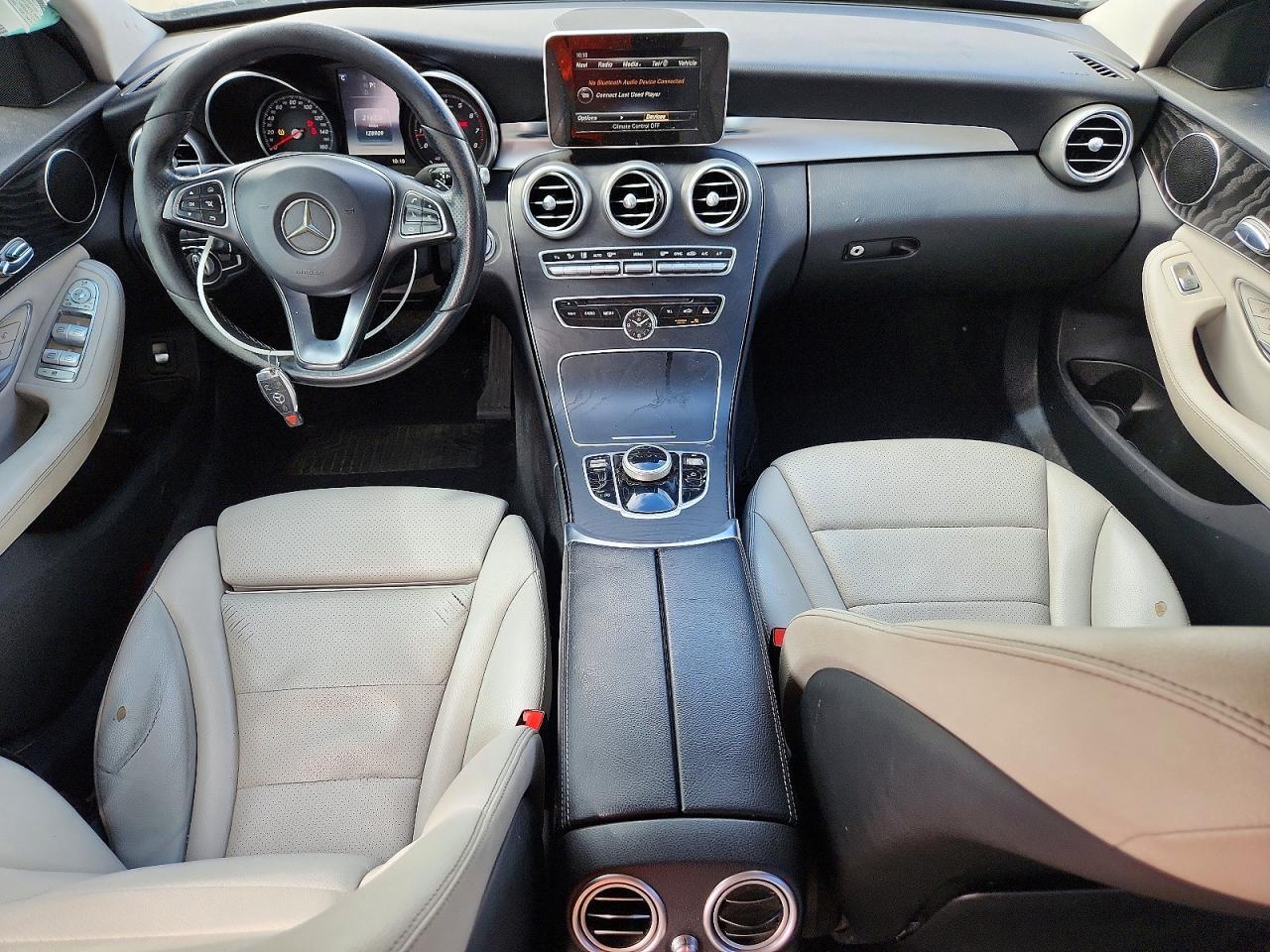 2017 Mercedes-Benz C 300 - zdjęcie 8