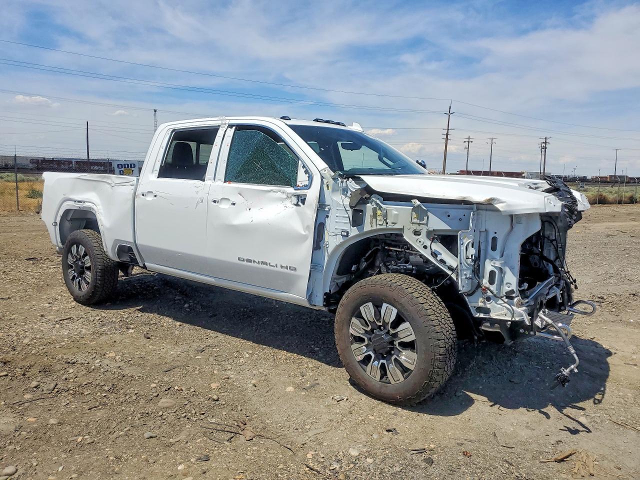 2025 GMC Sierra K3500 Denali - zdjęcie 4