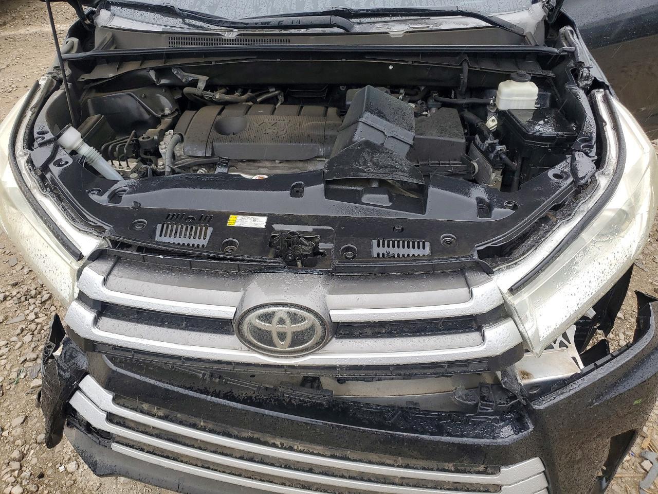 2019 Toyota Highlander Le - zdjęcie 12