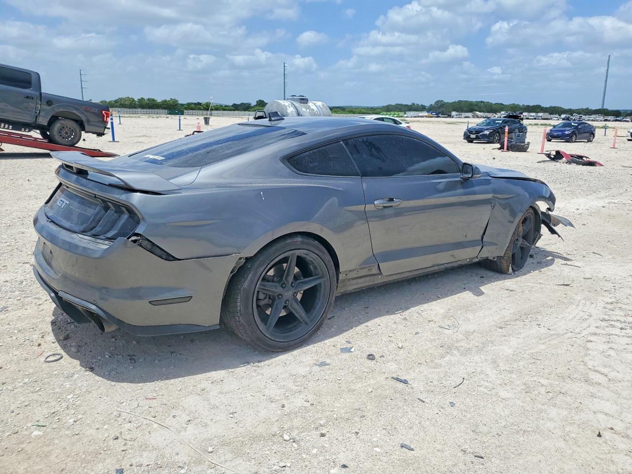 2022 Ford Mustang Gt - zdjęcie 3