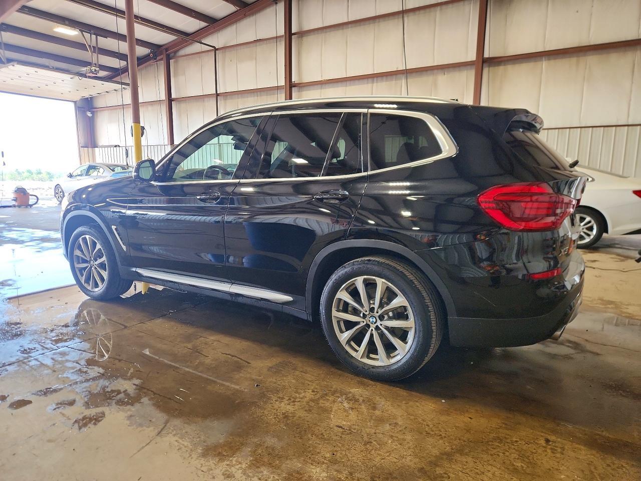 2019 BMW X3 xDrive30I - zdjęcie 2