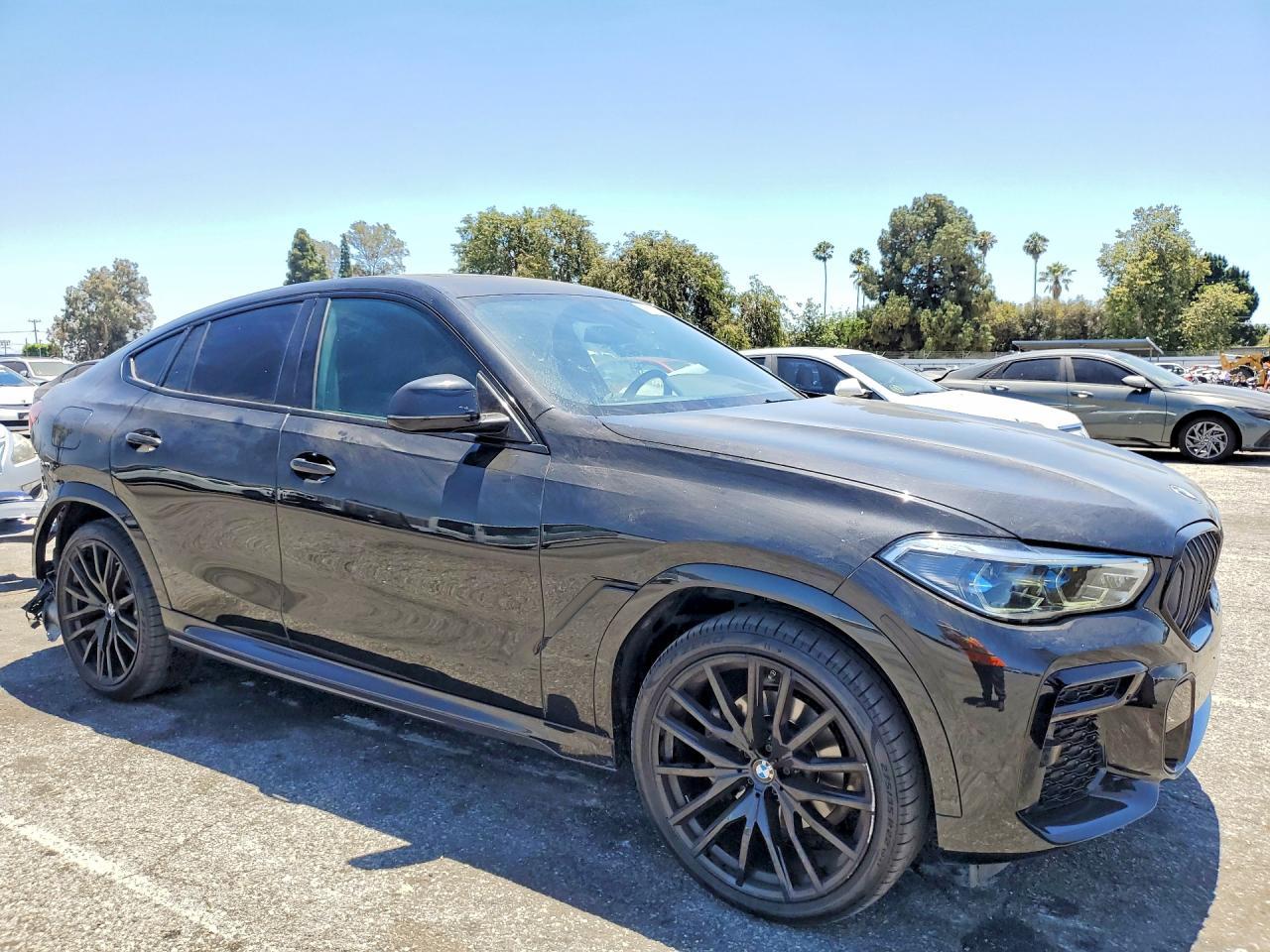 2022 BMW X6 xDrive40I - zdjęcie 4