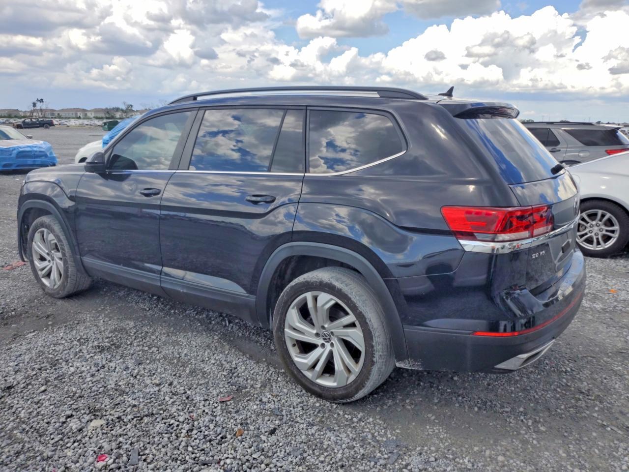 2021 Volkswagen Atlas Se - zdjęcie 2