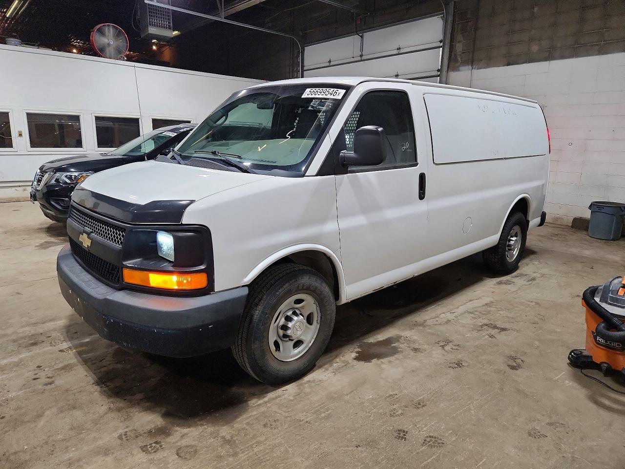 2015 Chevrolet 2500 Exp/C - zdjęcie główne