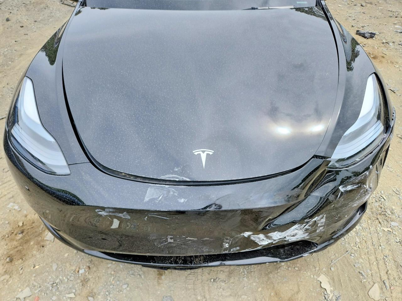 2024 Tesla Model Y - zdjęcie 11