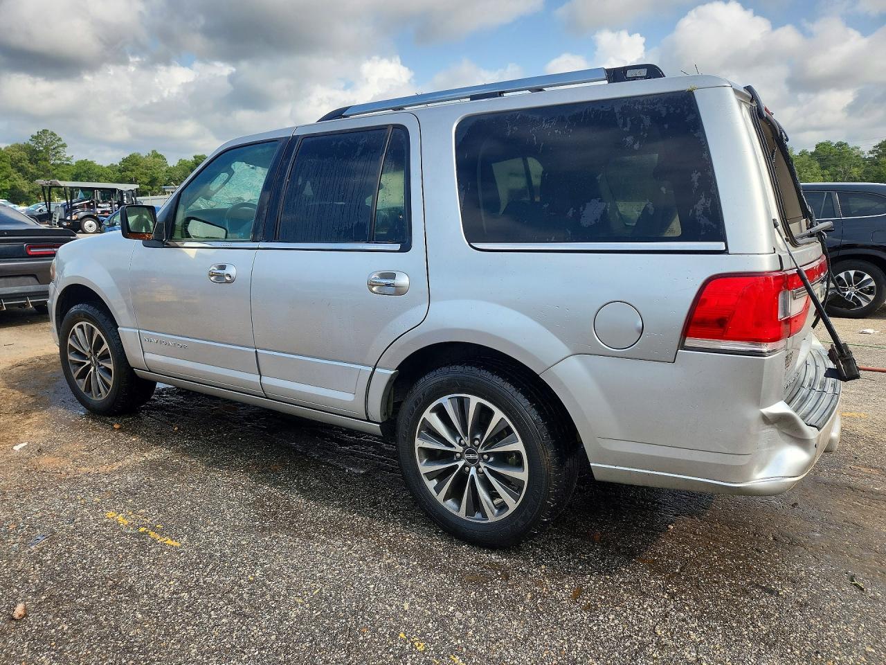 2015 Lincoln Navigator - zdjęcie 2