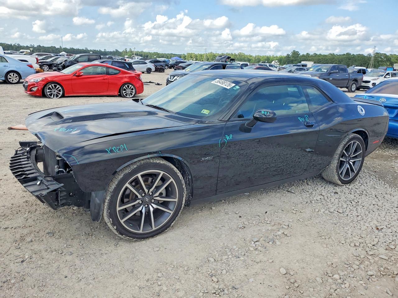 2023 Dodge Challenger R/T - zdjęcie główne