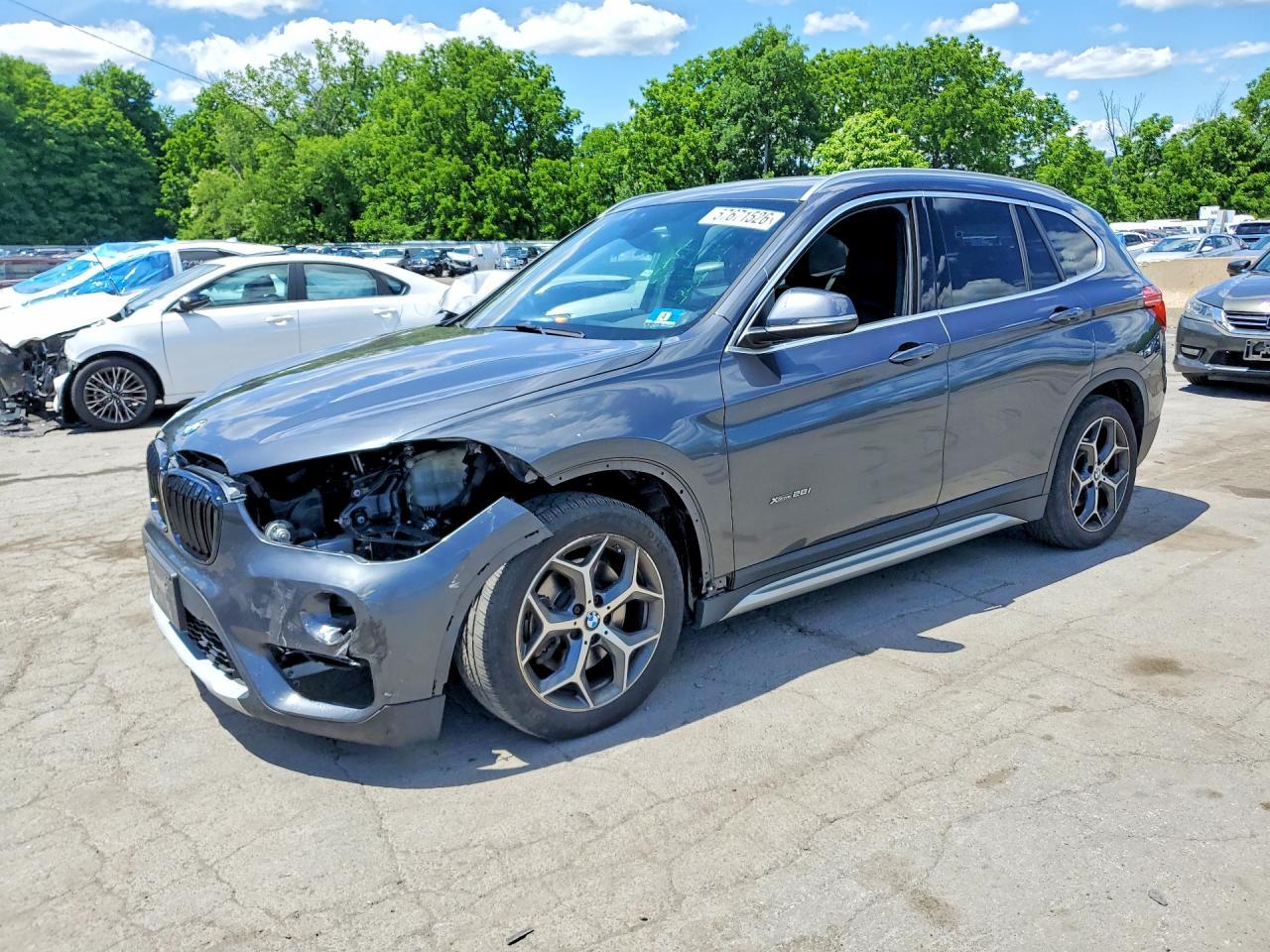 BMW X1 - zdjęcie 1