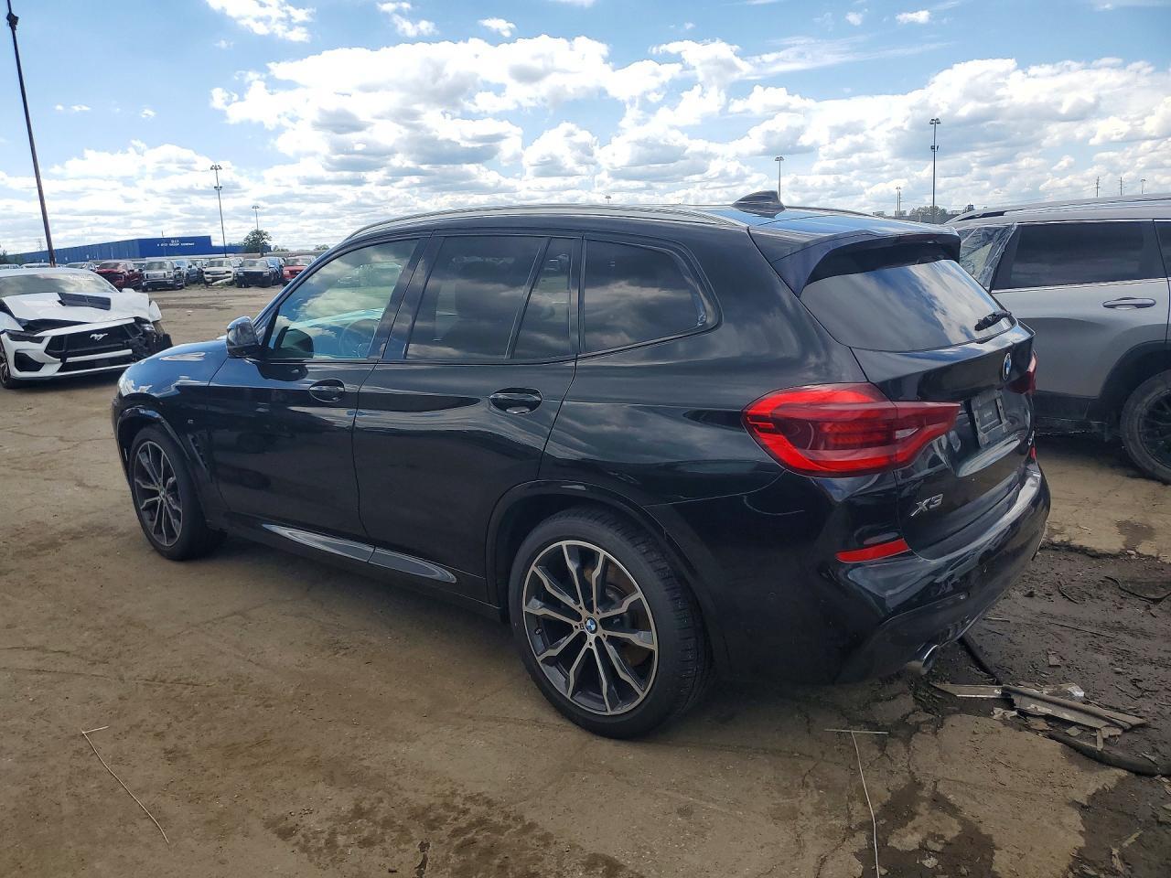 2019 BMW X3 xDrive30I - zdjęcie 2