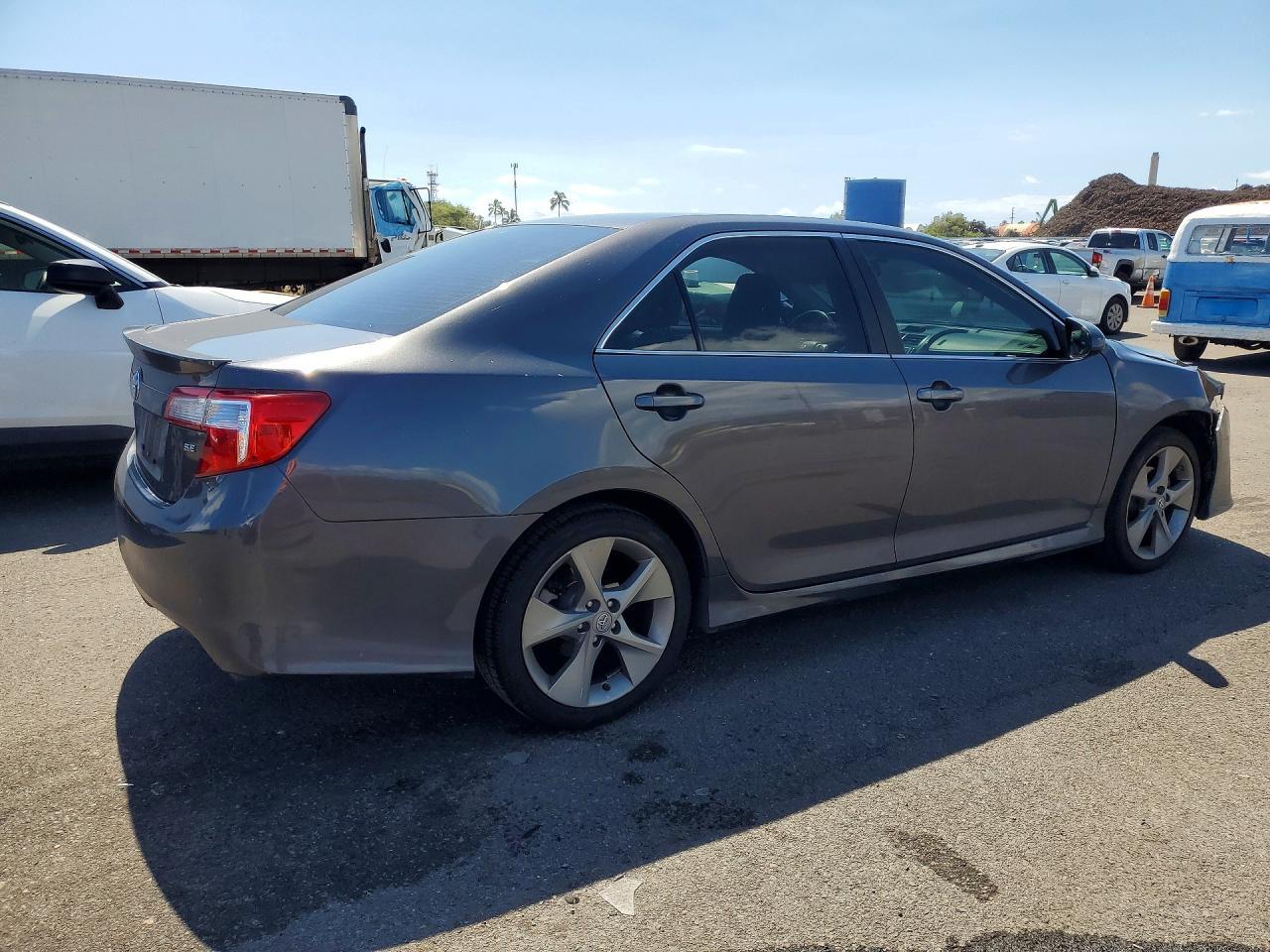 2013 Toyota Camry Se V6 - zdjęcie 3