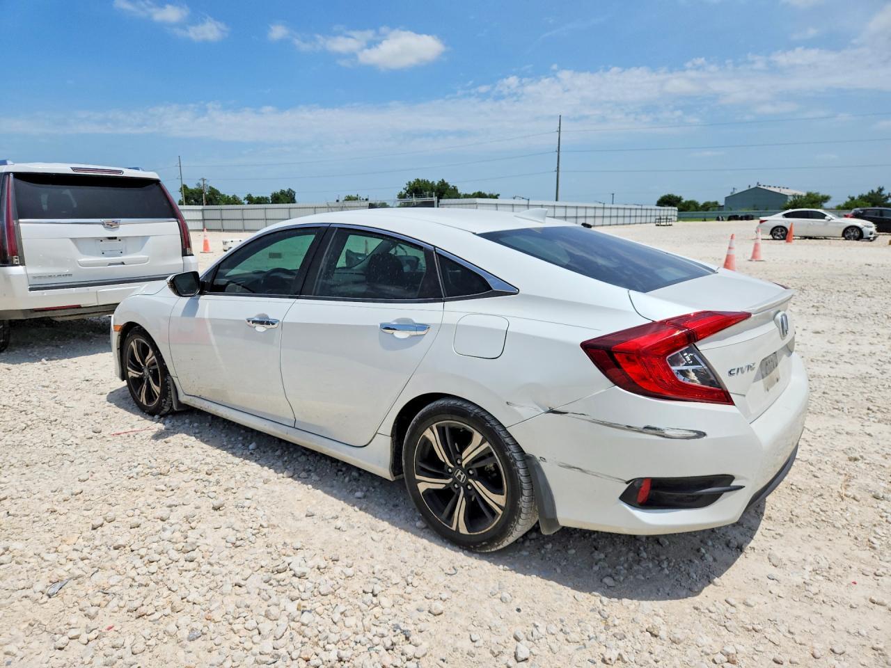 2017 Honda Civic Touring - zdjęcie 2