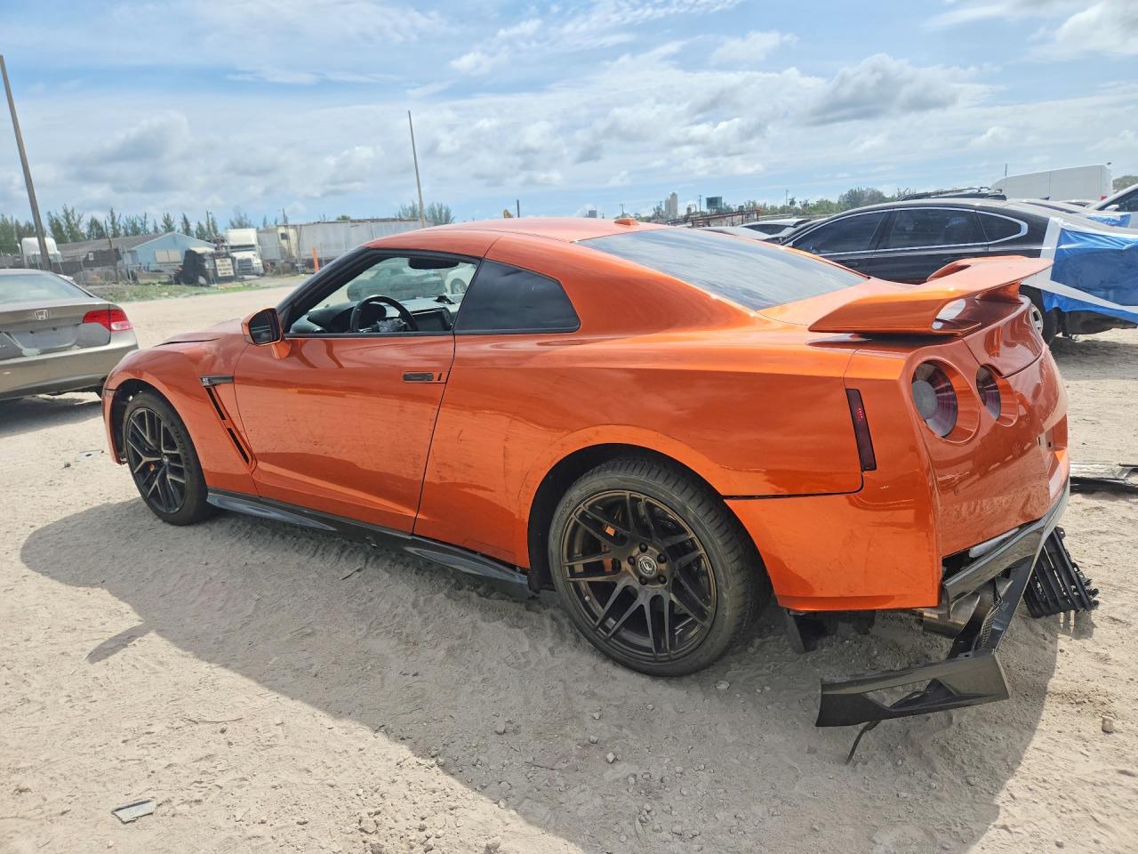 2018 Nissan Gt-R Premium - zdjęcie 2