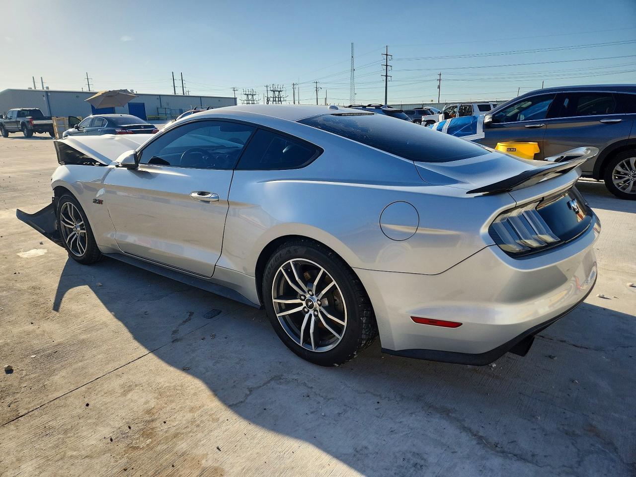 2017 Ford Mustang - zdjęcie 2