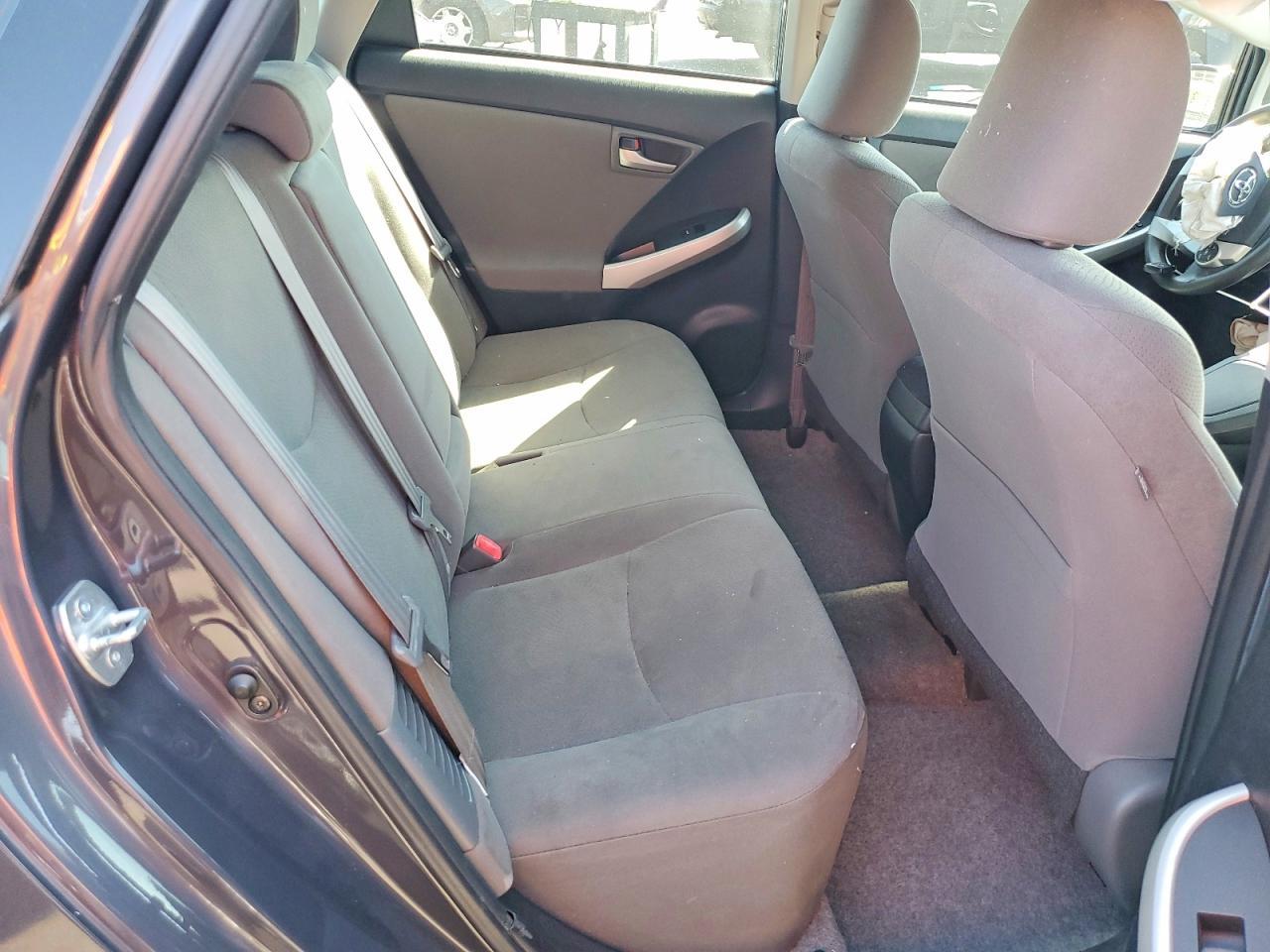 2014 Toyota Prius Three - zdjęcie 10