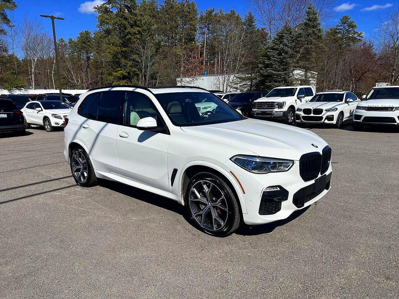 2021 BMW X5 xDrive45E - zdjęcie główne