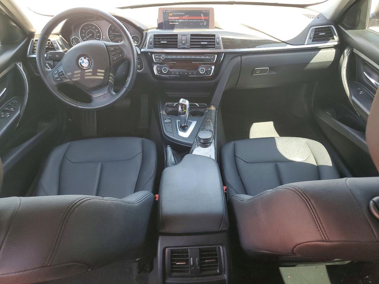 2018 BMW 320 I - zdjęcie 8