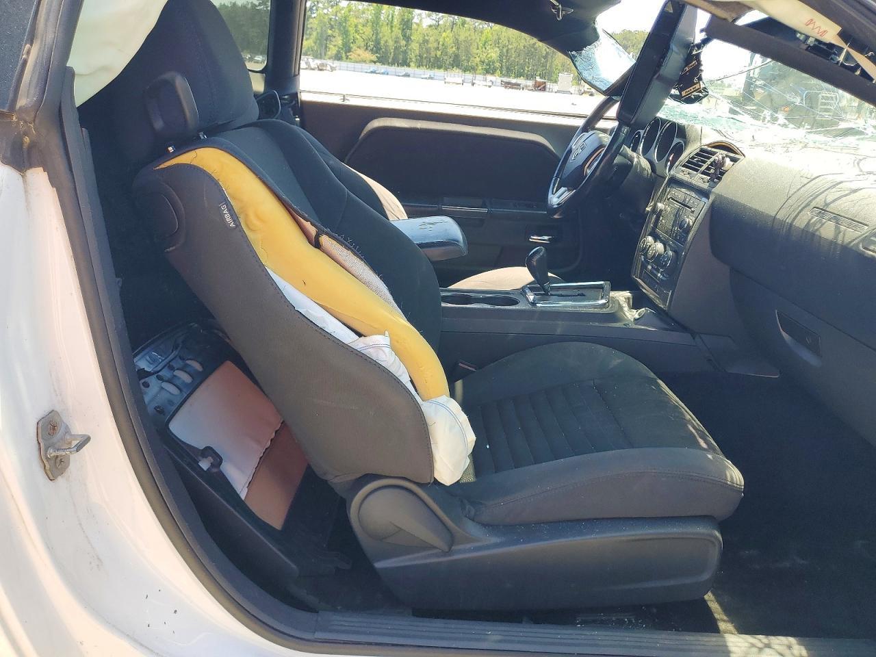 2014 Dodge Challenger Sxt - zdjęcie 10