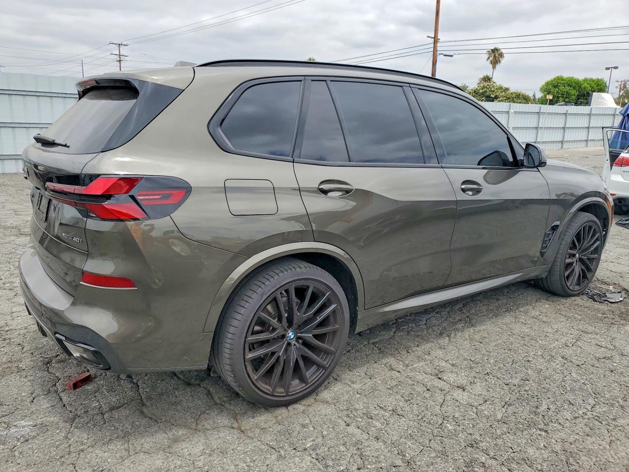 2024 BMW X5 xDrive40I - zdjęcie 3