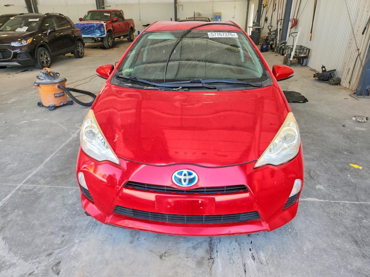 2014 Toyota Prius C Three - zdjęcie 5