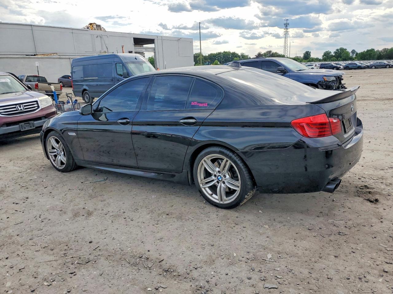 2015 BMW 550 I - zdjęcie 2