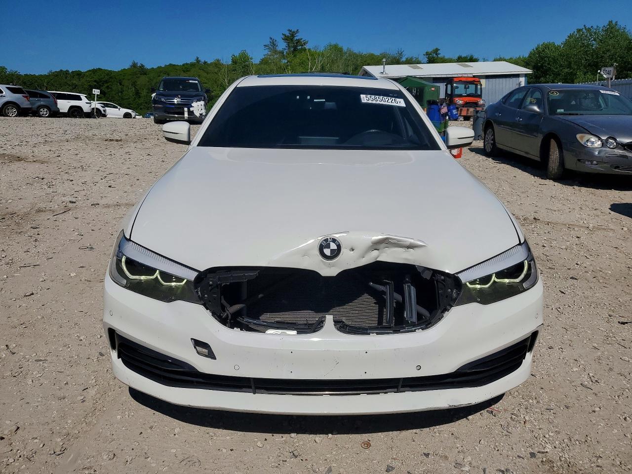 2017 BMW Seria 5 530i - zdjęcie 5