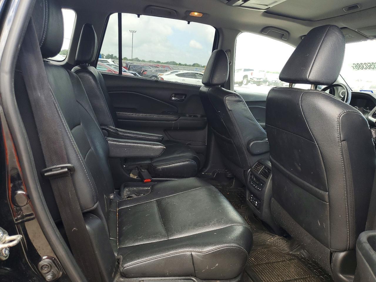 2016 Honda Pilot Elite - zdjęcie 11